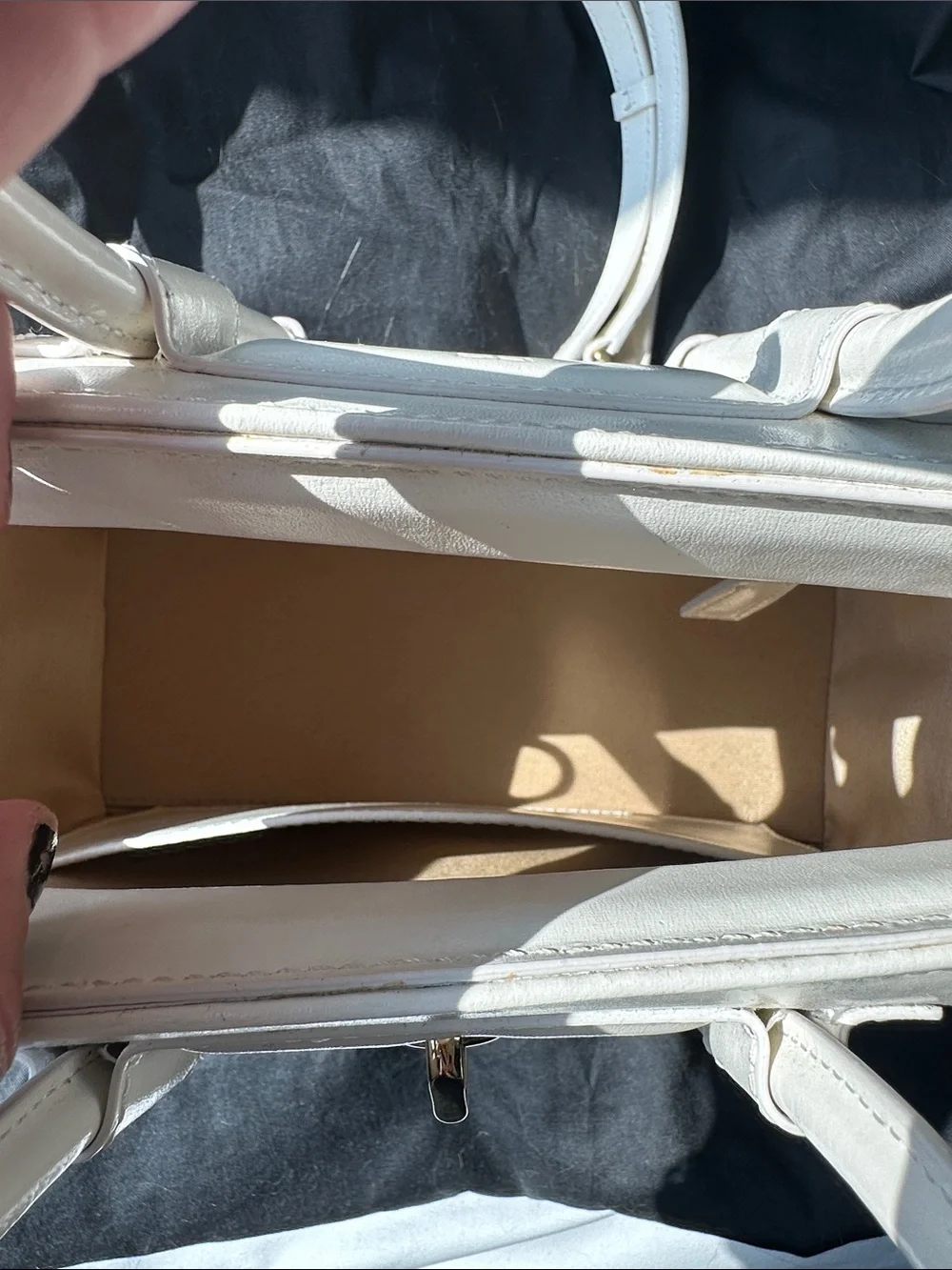White Leather Givenchy Antigona handbag